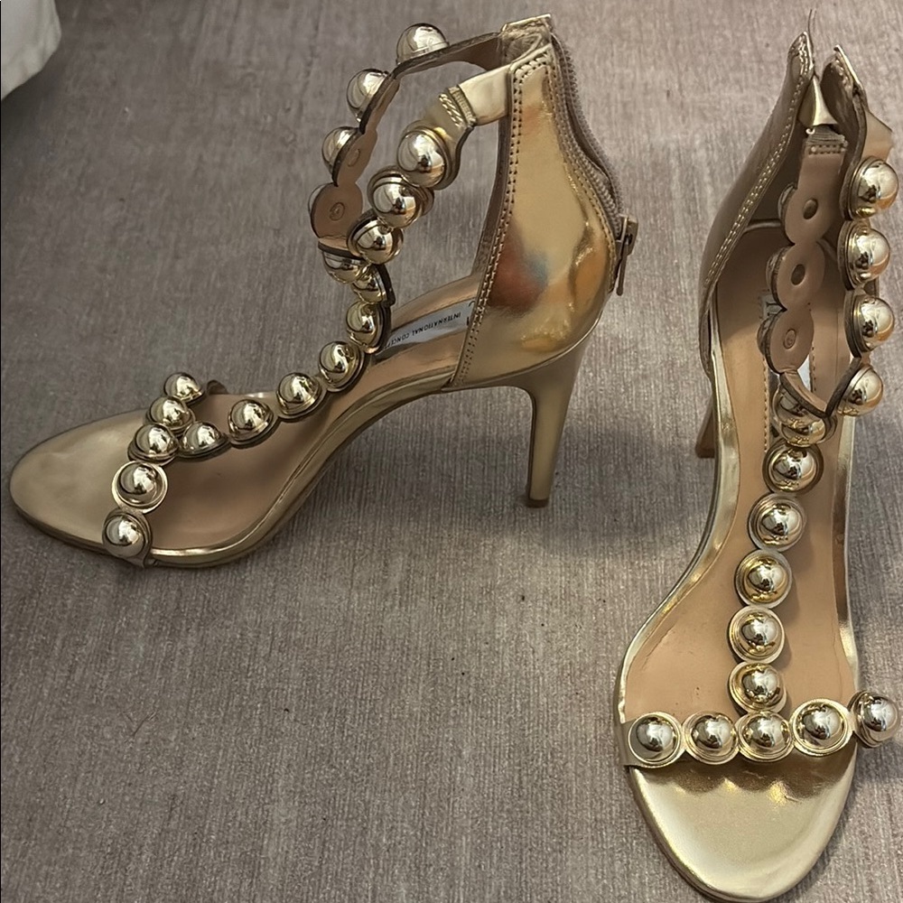INC International Concepts Gold Heels with Stiletto Design